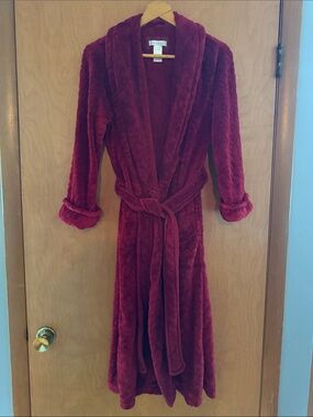 Midnight by Carole Hochman Deep Burgundy Plush Hooded Robe